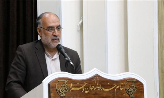 استاد دانشگاه شیراز: روزآمدی، کلیدواژه تحلیل شعر دفاع مقدس است