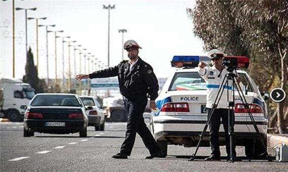 بازداشت راننده دارای گواهینامه جعلی در محور یزد_شیراز