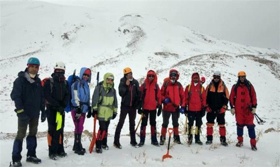 کوهنوردان هرمزگانی دوره آموزشی نجات در برف را گذراندند