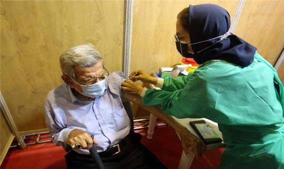 همه سالمندان در شیراز واکسن کرونا رادریافت می کنند