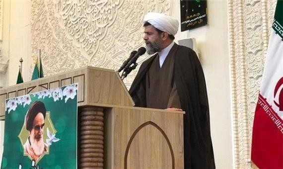 امام جمعه موقت شیراز:حضور در صحنه مانع رسیدن دشمن به اهدافش خواهد بود