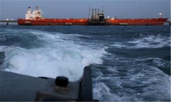 15میلیارد دلار نفتِ فروشیِ ایران در زمین و دریا