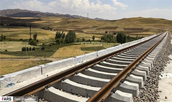 تکمیل مثلث گردشگری 3 استان با ساخت خط‌آهن یزد-اقلید