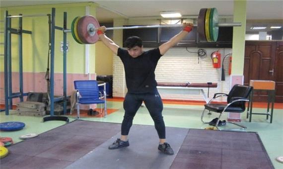وزنه‌بردار نوجوان اهل مرودشت فارس قهرمان جهان شد