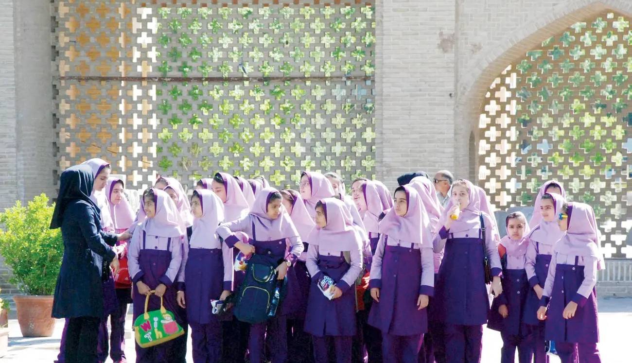 کلاس‌هـــای ۲۰۰ میلیون تومانی