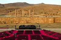 اجرای گروه نوازندگان ملی ارمنستان در تخت جمشید