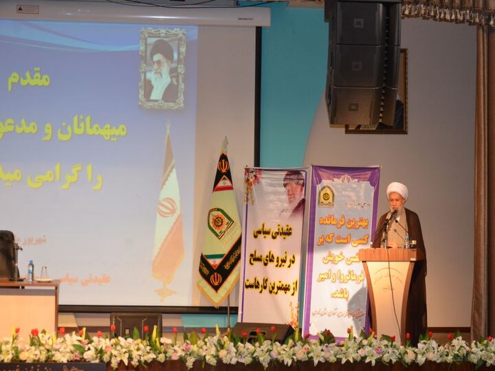 روحانیون نقشی اثرگذار در نیروی انتظامی دارند