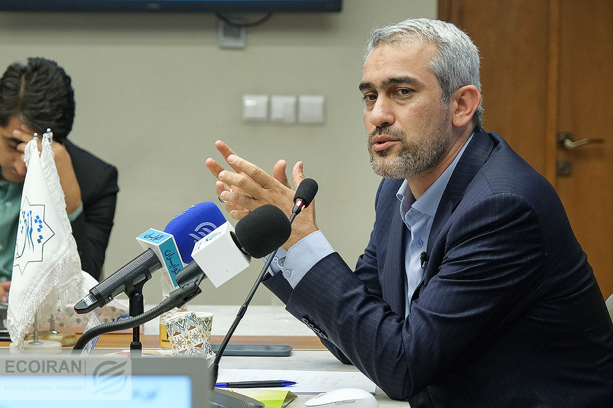 وزیر اقتصاد: عمده اشتغال توسط بنگاه‌های کوچک و متوسط ایجاد می‌شود