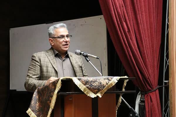 عزیزی: تعامل سازنده، کلید حل مشکلات جامعه پرستاری است