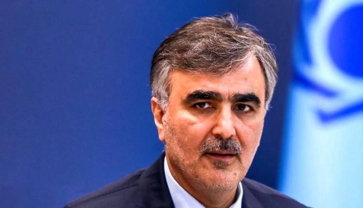 دلار ۱۲۵هزار تومان، رئیس‌ بانک مرکزی در حال مذاکره با صرافی‌های هرات؟