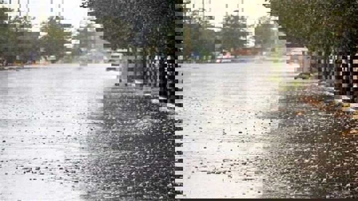 اولین باران پاییزی در شیراز