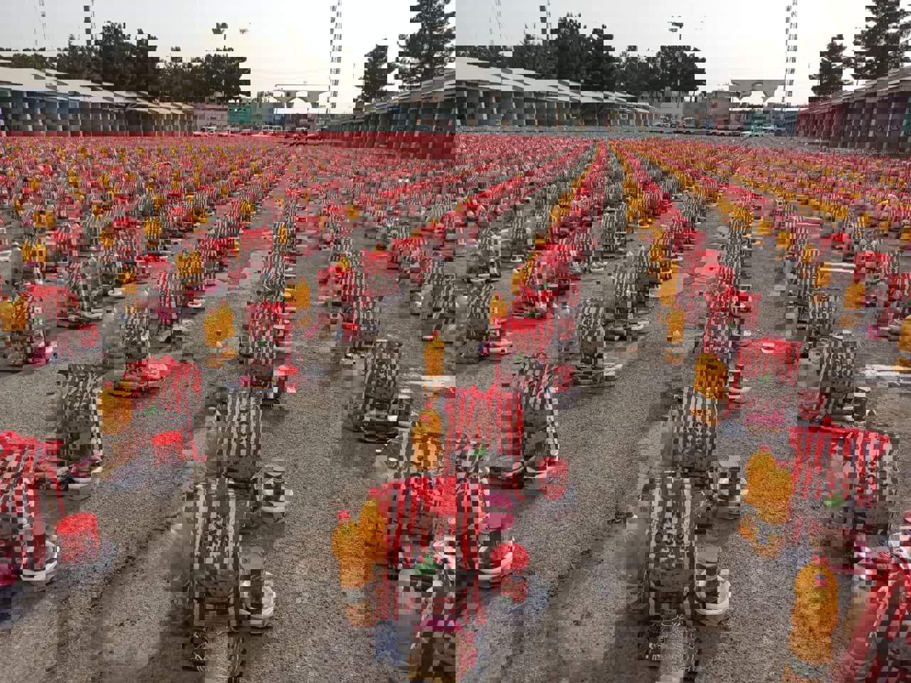 هزار بسته معیشتی یلدایی میان نیازمندان فارس توزیع شد