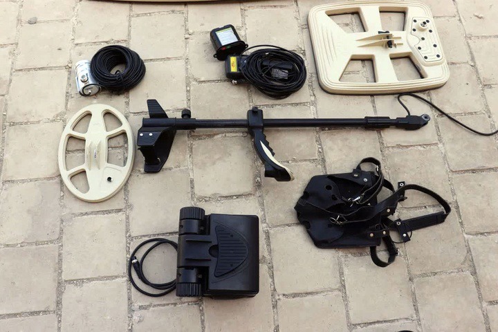 کشف فلزیاب‌های غیرمجاز در فیروزآباد