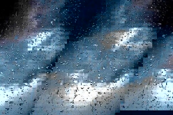 سامانۀ بسیار قوی از جنوب‌غرب وارد کشور می‌شود