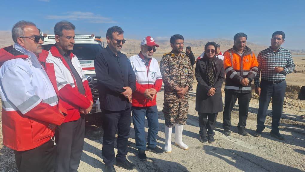 بررسی روند خدمت رسانی به شهروندان در لامرد