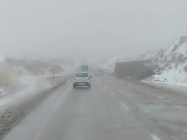 ۳۴ محور فارس برفی و بارانی است