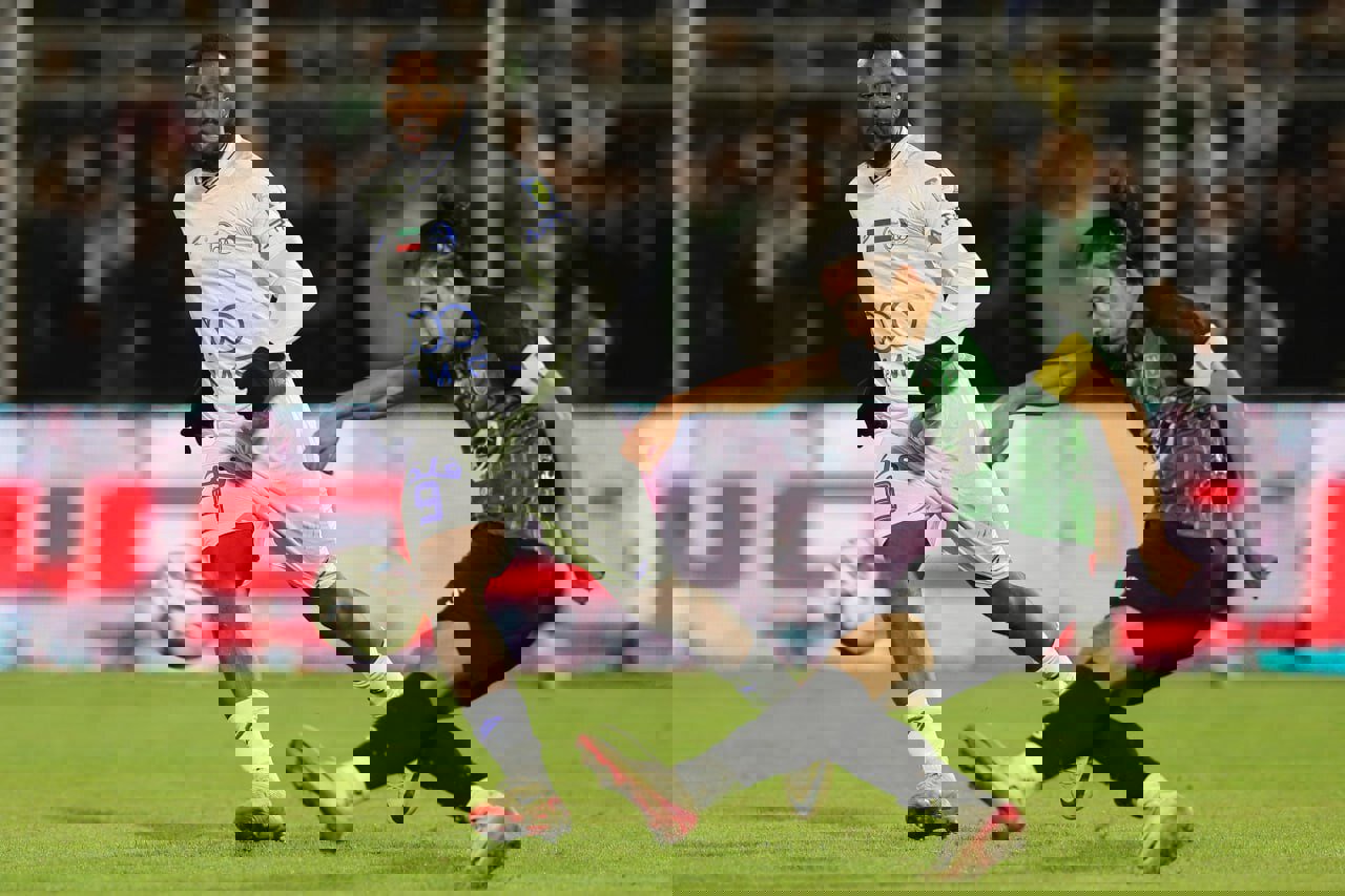 انتقاد پیشکسوت استقلال از عملکرد ساپینتو/سرمربی تیم برنامه مشخصی ندارد