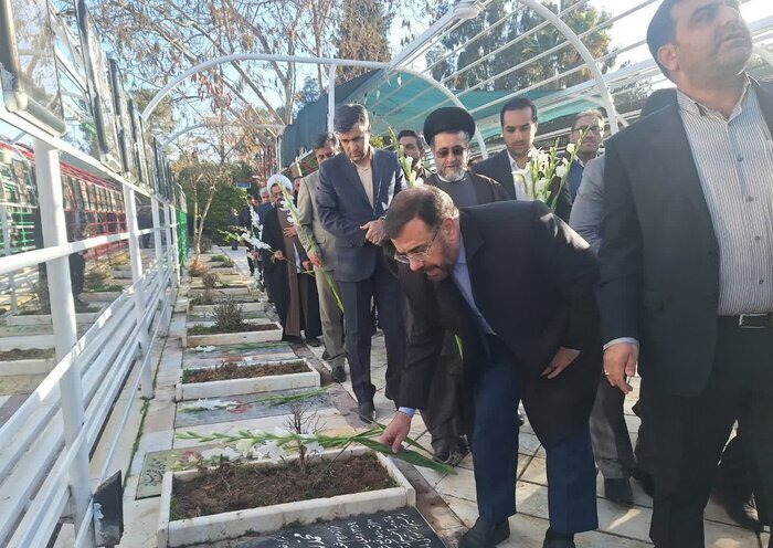 تجدید میثاق مدیران فارس با آرمان‌های شهدا در طلیعه دهه فجر