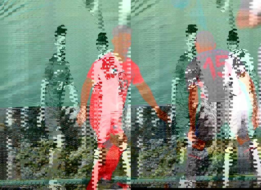 حضور کاپیتان پرسپولیس بالباس شخصی/خوش و بش دروازه بان برزیلی با اوسمار