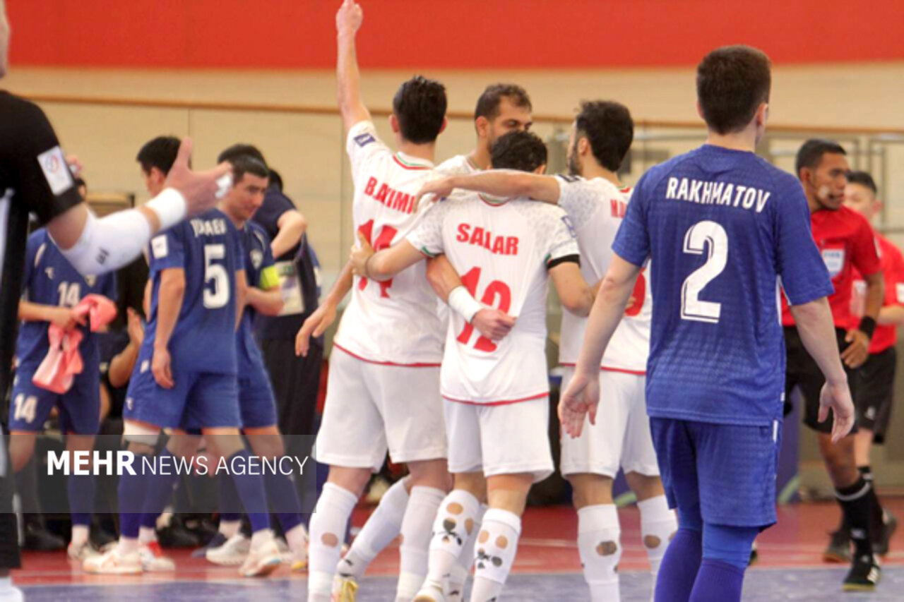 ازبکستان هم جلوی غول آسیا تسلیم شد/ فوتسال ایران به نیمه نهایی رسید