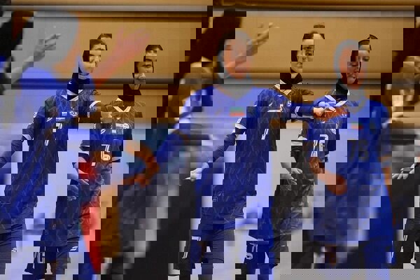 استقلال صدرنشین ماند / فولاد و نفت آبادان در جمع مدعیان