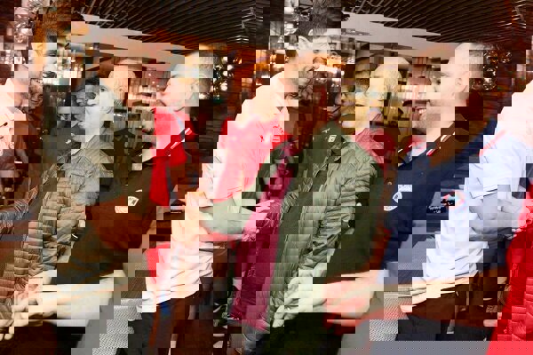 حضور مهدی تاج در جمع ملی‌پوشان فوتسال ایران