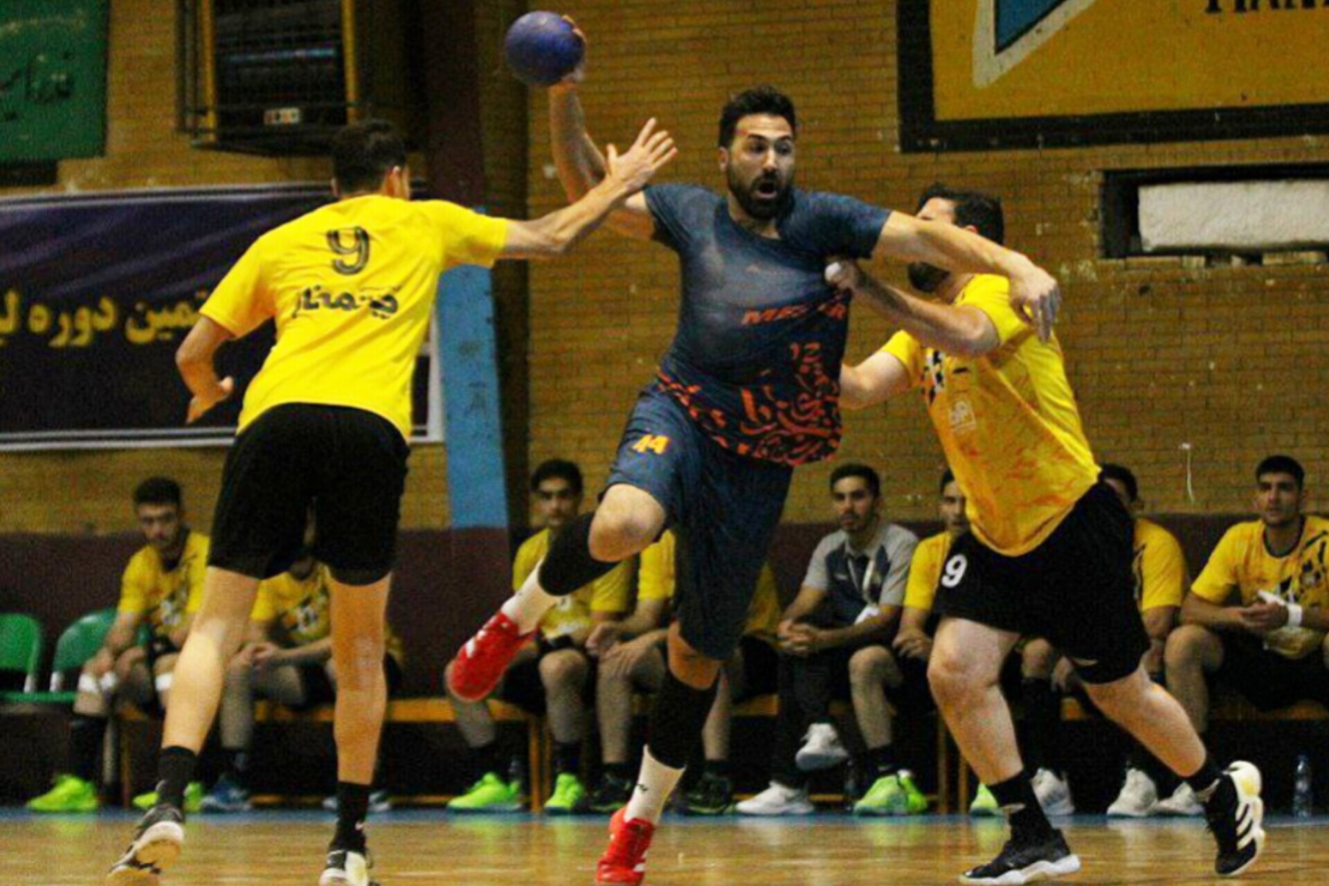 فردا مصاف هندبالیست های کازرون و بافق