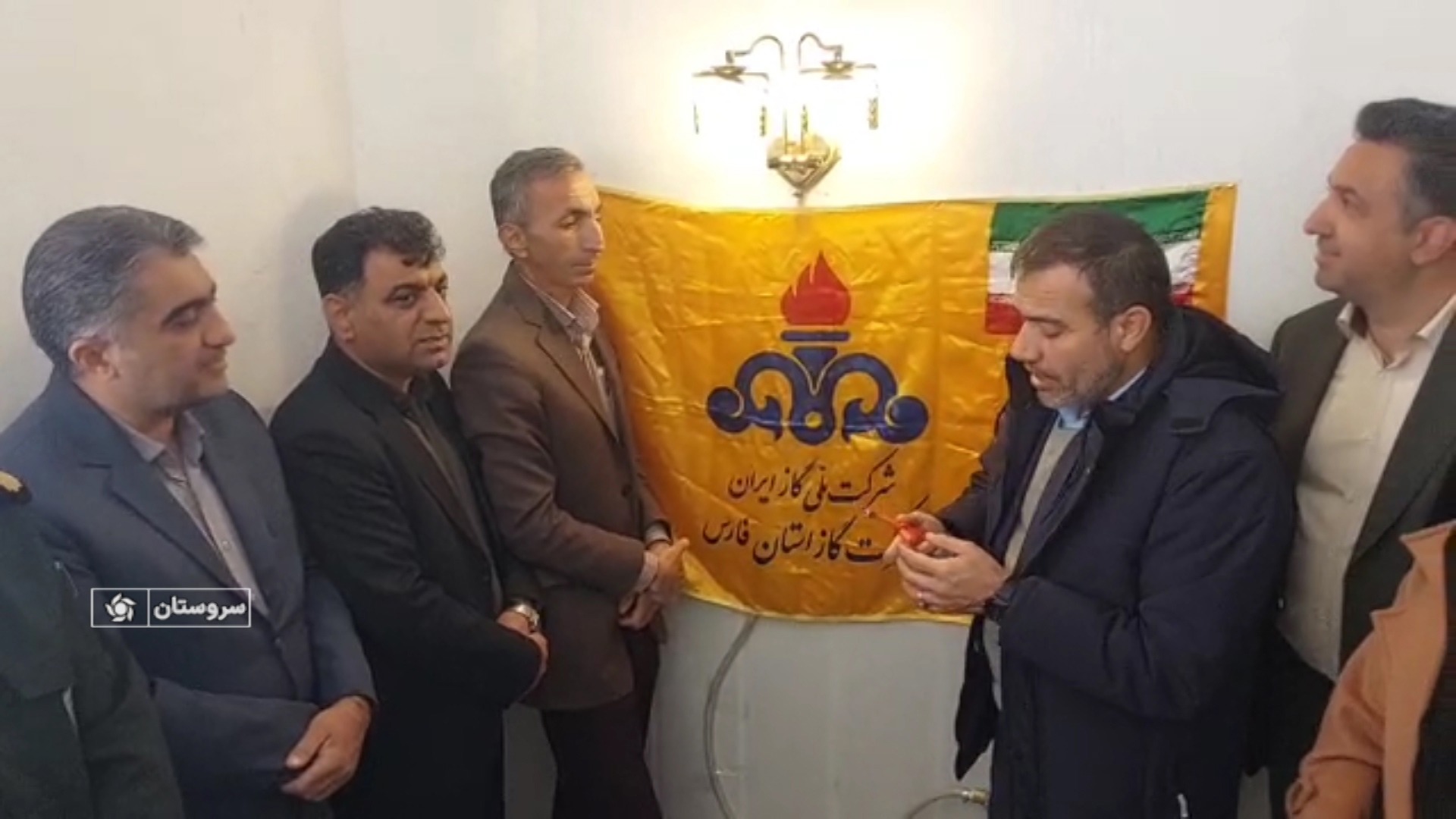 افتتاح طرح‌های عمرانی در سروستان همزمان با دهه فجر