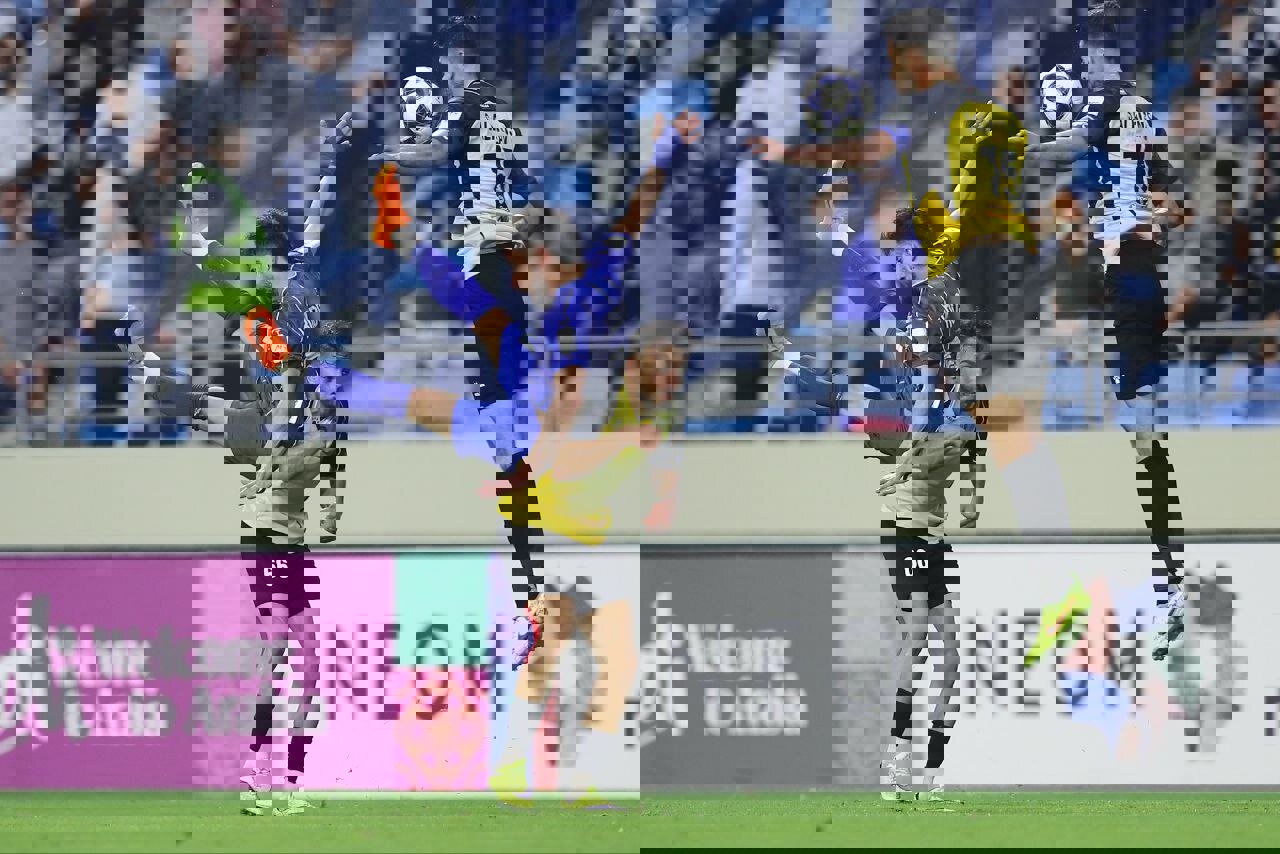 استقلال گام اول را برنداشت/ آفسایدها به داد الحسین رسید