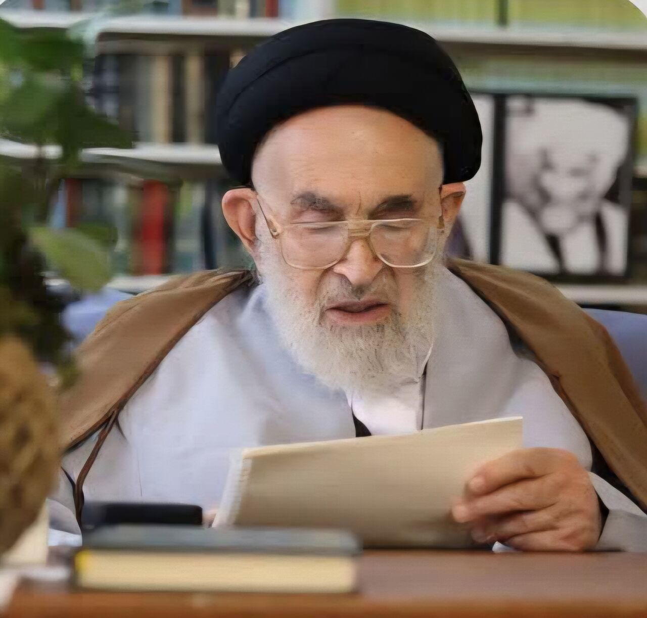 آیت‌الله دستغیب: مردم با شرکت در راهپیمایی ۲۲ بهمن امید دشمنان را ناامید سازند