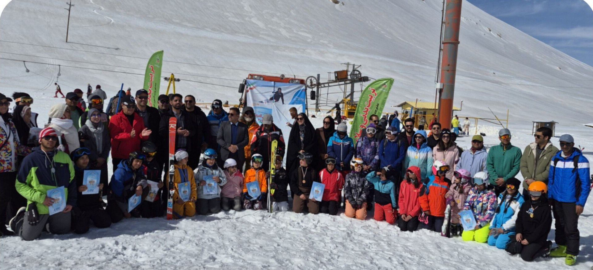 معرفی نفرات برتر مسابقات اسکی دانش آموزی دختران و پسران فارس