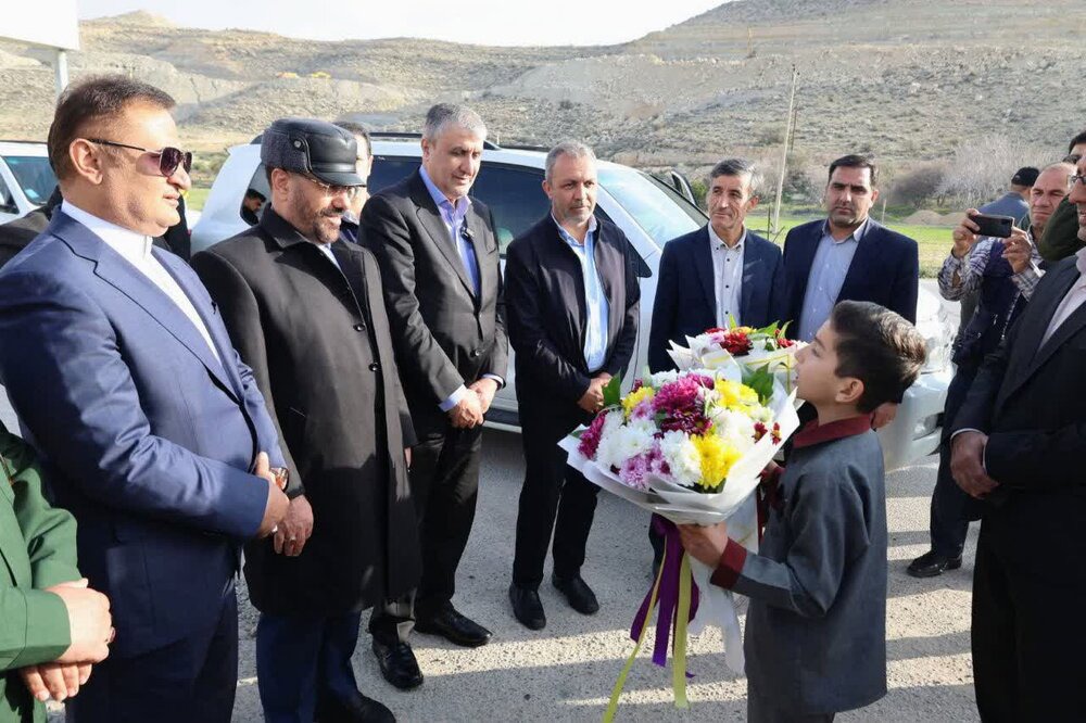 رئیس سازمان انرژی اتمی برای افتتاح طرح‌های صنعتی و درمانی به فارس سفر کرد