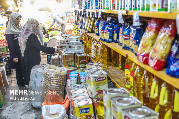 رصد بازار کالاهای اساسی در فارس؛ نگرانی از گرانی در ماه رمضان
