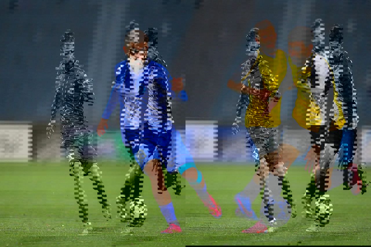 استقلال در آسیا چقدر درآمدزایی کرد؟