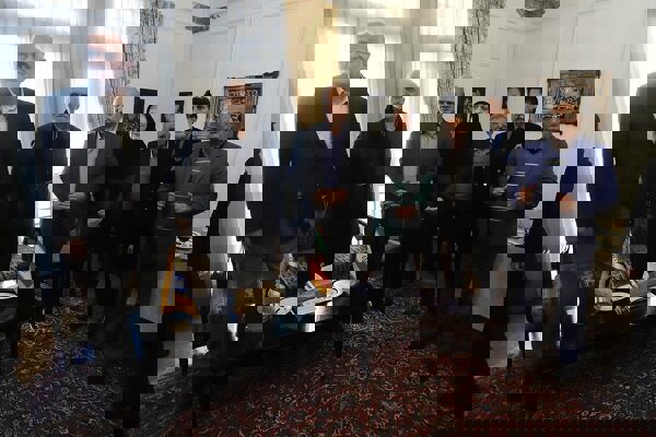 دیپلماسی فوتبال در سفارت اروگوئه/تاج: فوتبال همیشه مسیر ارتباط است