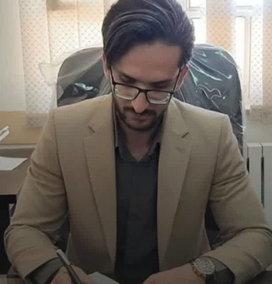 پذیرش نوشتارهای علمی معلم آباده‌ای در دانشگاه گرجستان