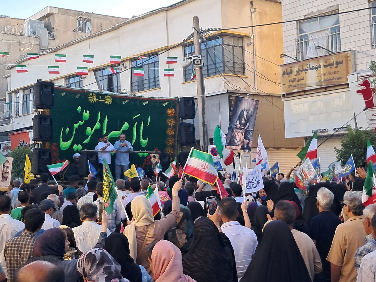 آغاز مراسم شادپیمایی و مهمونی کیلومتری عید غدیر در شیراز
