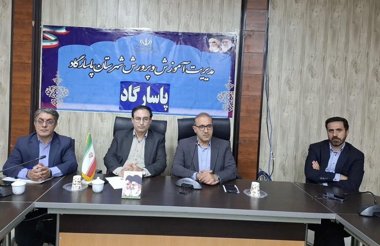 روستاها باید به مراکز اقتصادی پویا تبدیل شوند