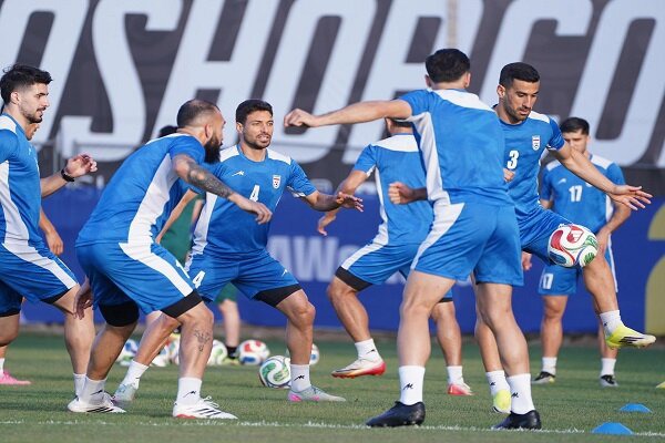 تیم ملی فوتبال ایران صعود می‌کند/ بازی با زیر ۲۱ ساله در شان ما نبود!