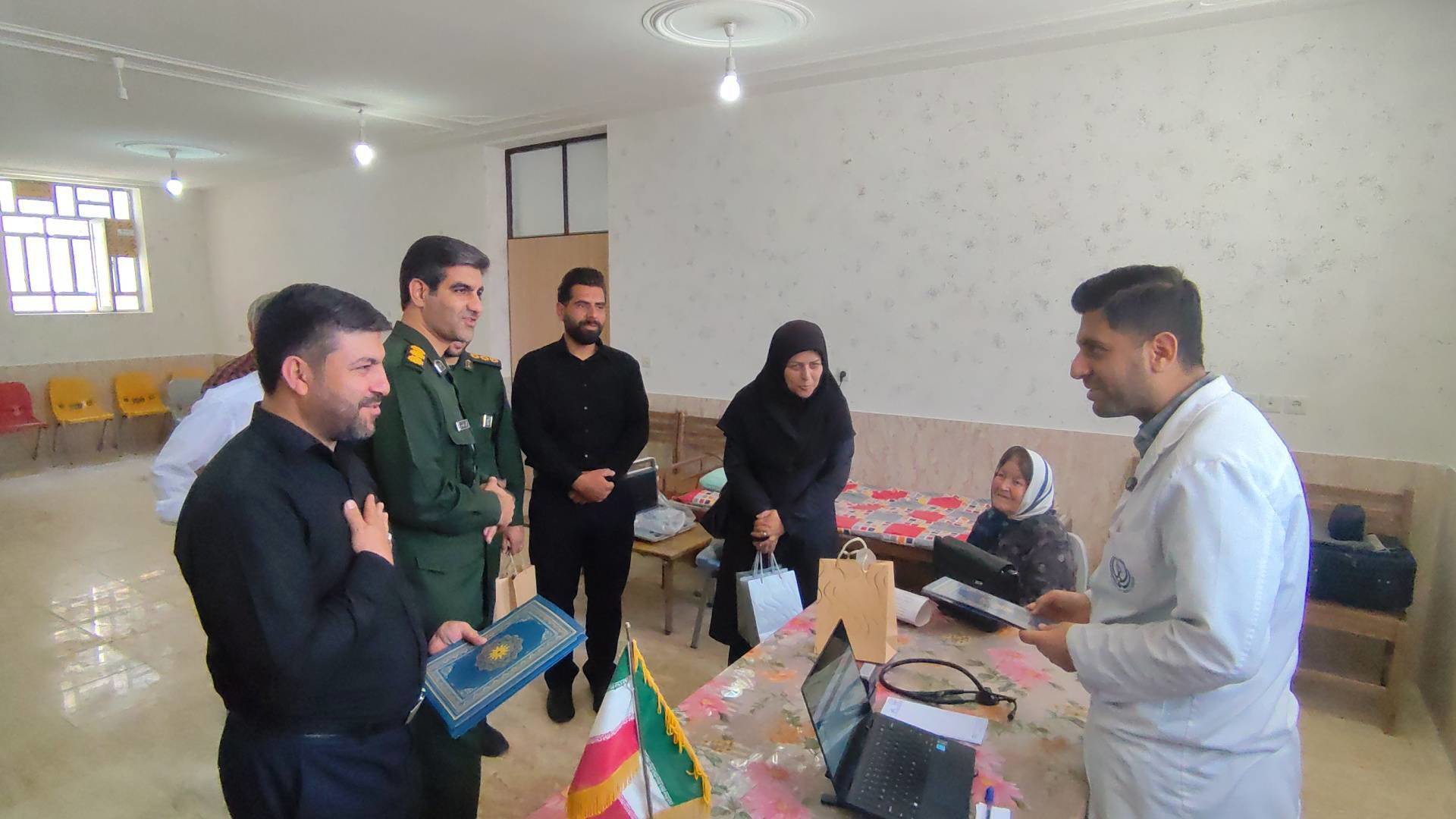 بهره مندی بیماران کم برخوردار از خدمات رایگان در آباده