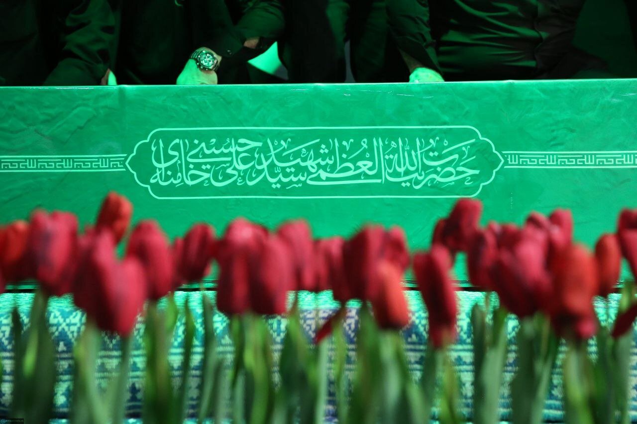 نقش‌آفرینی هیئات مذهبی فارس در آیین‌های وداع با رهبر شهید انقلاب