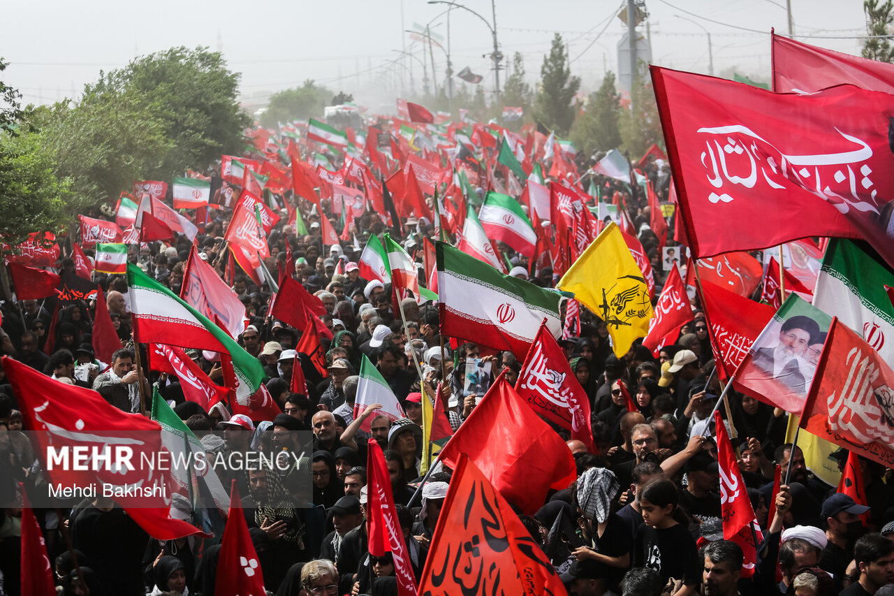 موکبدار پاکستانی: رهبر شهید تنها متعلق به ملت ایران نبود