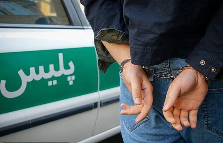 دستگیری یاغی کلاش به دست در فیروزآباد