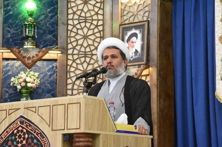 امام جمعه موقت شیراز : تشییع باشکوه رهبر شهید، هیمنه پوشالی دشمنان را در هم شکست