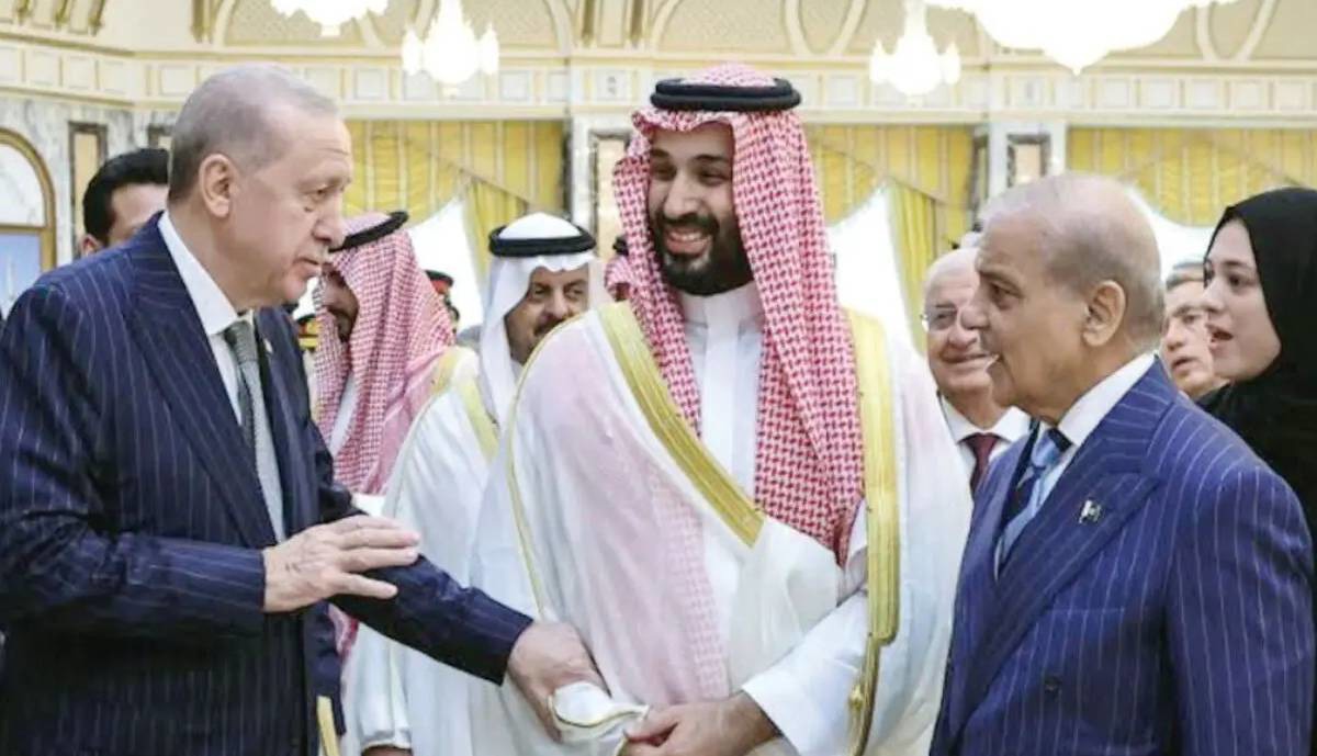 پیمان مکه؛ ارتش، پول، بمب اتم