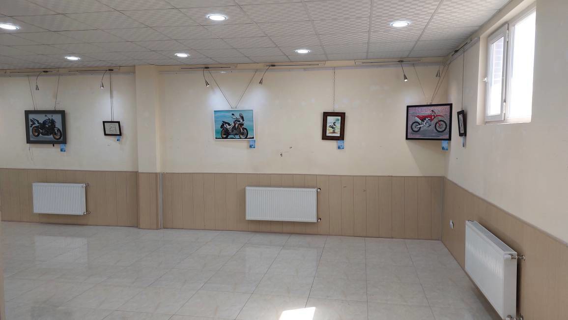 برپایی نمایشگاه نقاشی موتور سنگین در شهرستان آباده