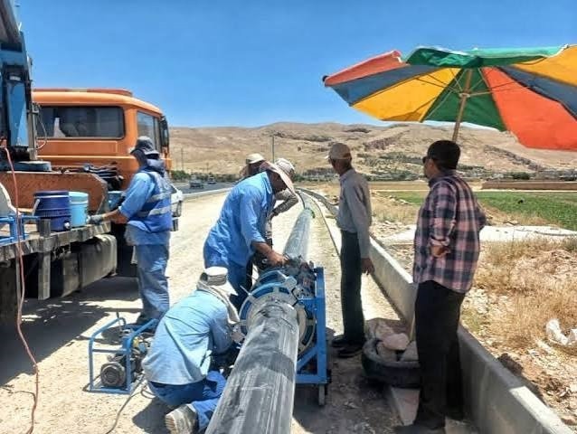 اجرای ۴۴ کیلومتر شبکه توزیع و خط انتقال آب در شیراز از سوی گروه جهادی شهدای آب