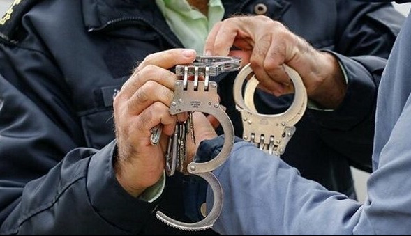 بازداشت شبانه عامل تهدید با چاقو در داروخانه ایوانکی | آخرین خبر