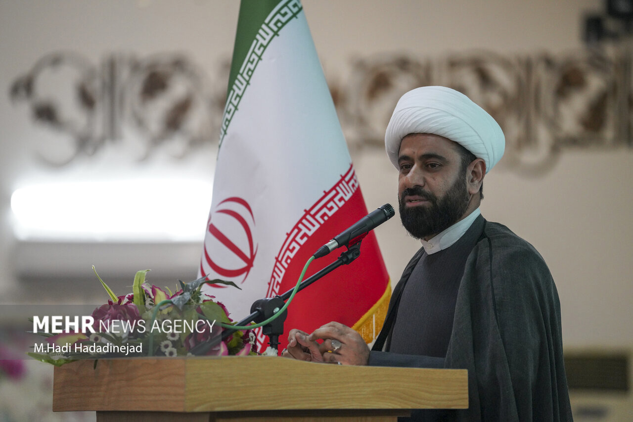 وحدت واقعی در میدان عمل و دفاع از مظلومان معنا پیدا می‌کند