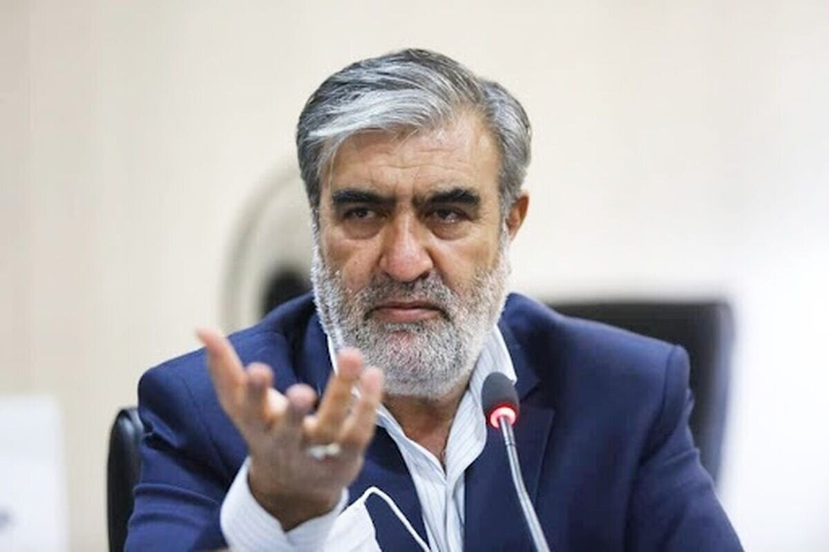 عزیزی: وحدت مسلمانان سد راه توطئه‌های دشمنان است